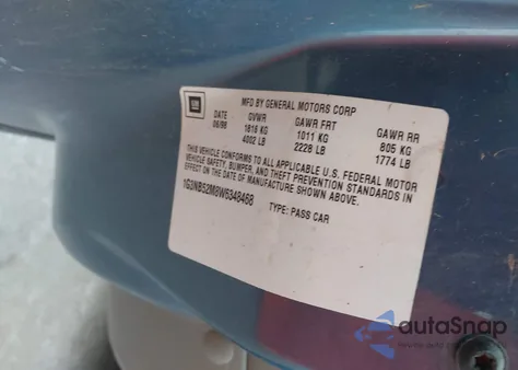 1998 Oldsmobile Cutlass Gl z USA, uszkodzony, nr VIN 1G3NB52M8W6348468